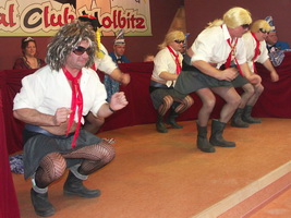 die Orlanixen als russische Putzkolonne