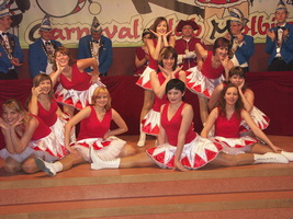 die Funkengarde mit dem Marschtanz