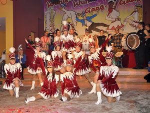 die Schlettweiner Funkengarde und die Prinzengarde