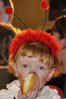 strahlende Kinderaugen zum Kinderfasching