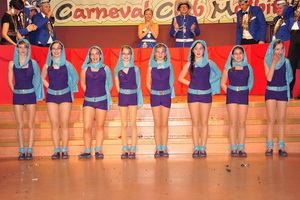 die Molbitzer Showtanzgruppe KEb's tanzt sie durch die 90er