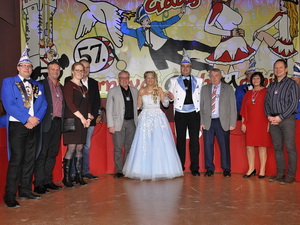 Ehrengäste & Sponsoren zum 1. Galaabend, v.l.n.r. Präsident Mario Kalide, Mike Lenhard, Anne Wissing, Ullrich Wissing, Carsten Tittel, Prinzessin Sandra I., Prinz René II., Manfred Höhn, Ellen Pieger, Carsten Sachse