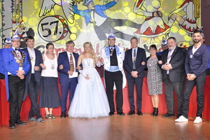 Ehrengäste & Sponsoren zum 2. Galaabend, v.l.n.r. Präsident Mario Kalide, Frank Eismann, Elke Rasehorn, Landrat Thomas Fügmann, Prinzessin Sandra I., Prinz René II., 1. Beigeordneter der Stadt Neustadt an der Orla, Ralf Weise, Brigitte Nürnberger, Gerd Beetz, Yassin Groll