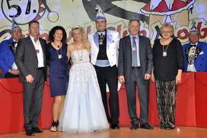 Ehrengäste & Sponsoren zum 4. Galaabend, v.l.n.r. Thomas Jahn, Ingrid Hildebrandt, Prinzessin Sandra I., Prinz René II., Roland Sesselmann, Annelies Noske