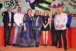 Ehrengäste & Sponsoren zum 4. Galaabend, v.l.n.r. Bürgermeister Ralf Weise, Marco Töpsch, Prinzessin Ramona I., Prinz Mike I., Reinhard Brömel (vertreten durch Annabell Brömel), Carsten Tittel, Dietmar Marschall