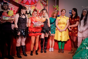 Die Sieger der Einzelwertung, die schwarzen Bräute